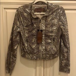 Ci Sono by Cavalini NWT faux snake skin jacket